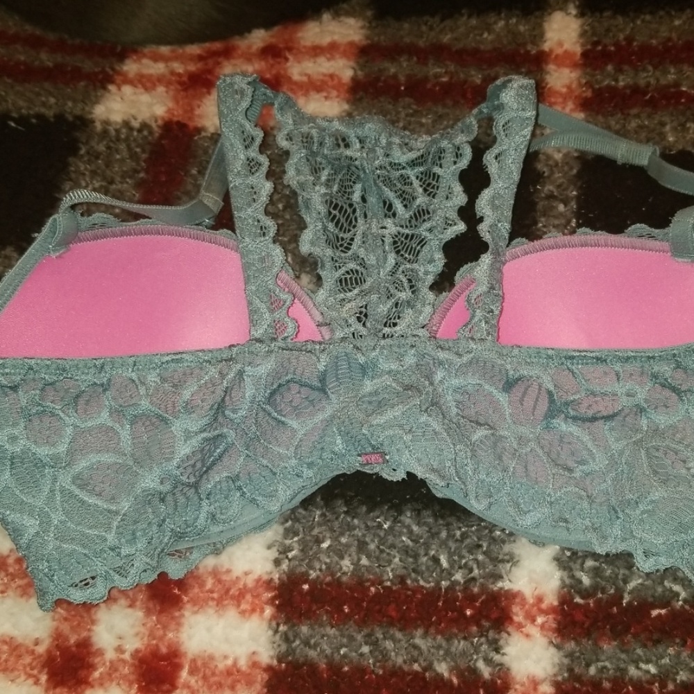 Victoria Secret bra - Picture 3 of 3